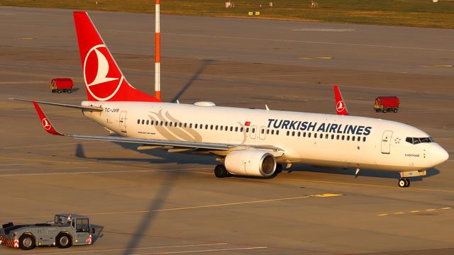 TC-JVR:Boeing 737-800:Turkish Airlines